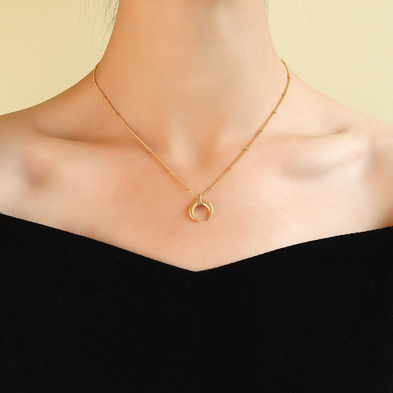 Aurevina Classic Gold Moon Necklace