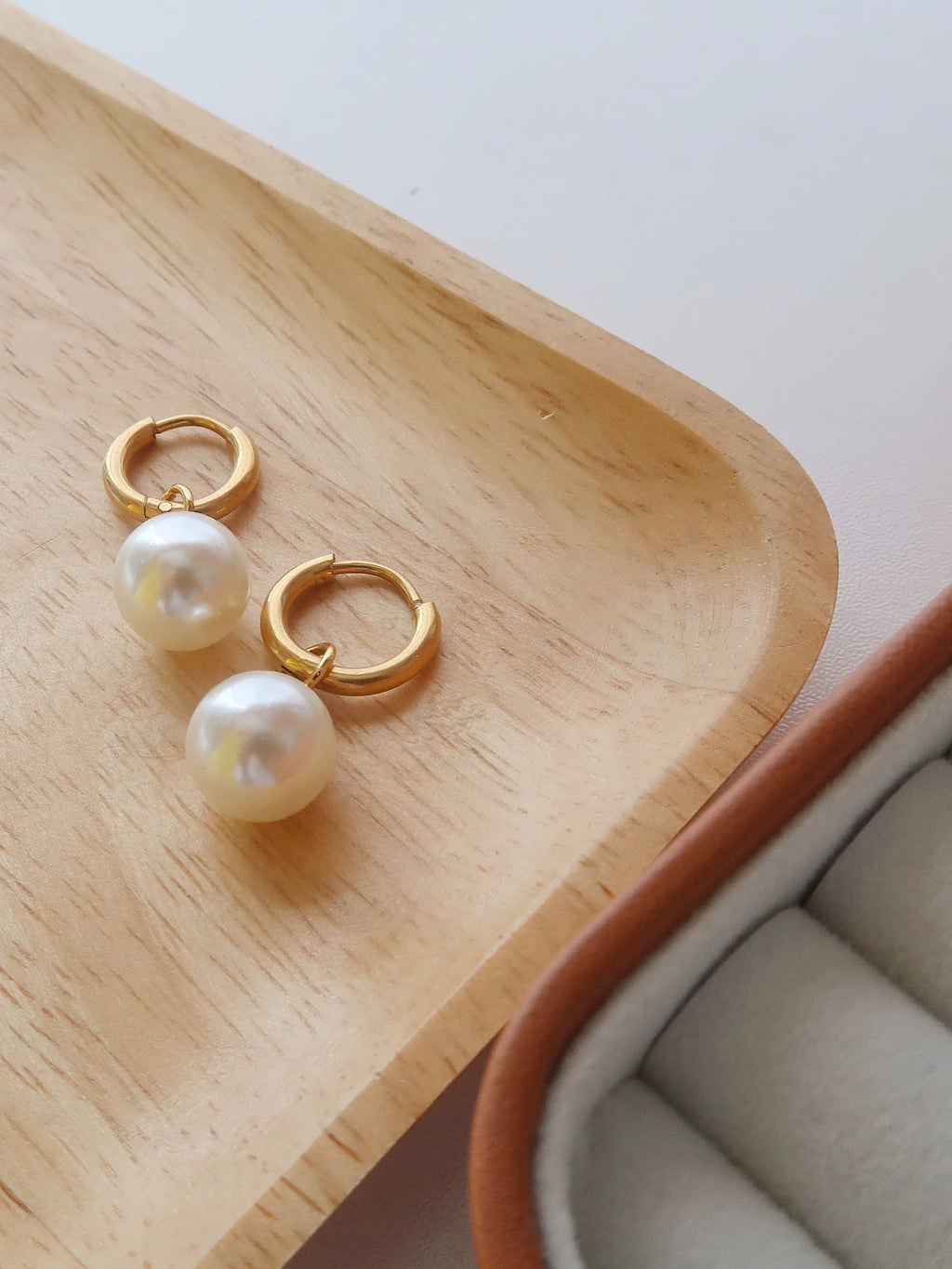 Aurevina Classic Pearl Hoop Earrings